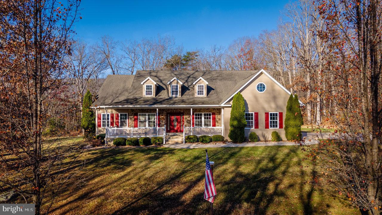 987 RIVERSIDE DR, LURAY, Virginia 22835, 3 Bedrooms Bedrooms, ,2 BathroomsBathrooms,Residential,For sale,987 RIVERSIDE DR,VAPA2005586 MLS # VAPA2005586