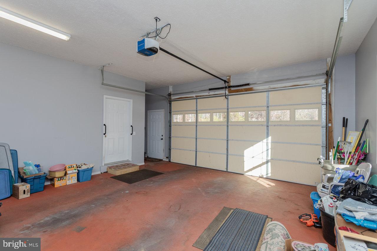 987 RIVERSIDE DR, LURAY, Virginia 22835, 3 Bedrooms Bedrooms, ,2 BathroomsBathrooms,Residential,For sale,987 RIVERSIDE DR,VAPA2005586 MLS # VAPA2005586