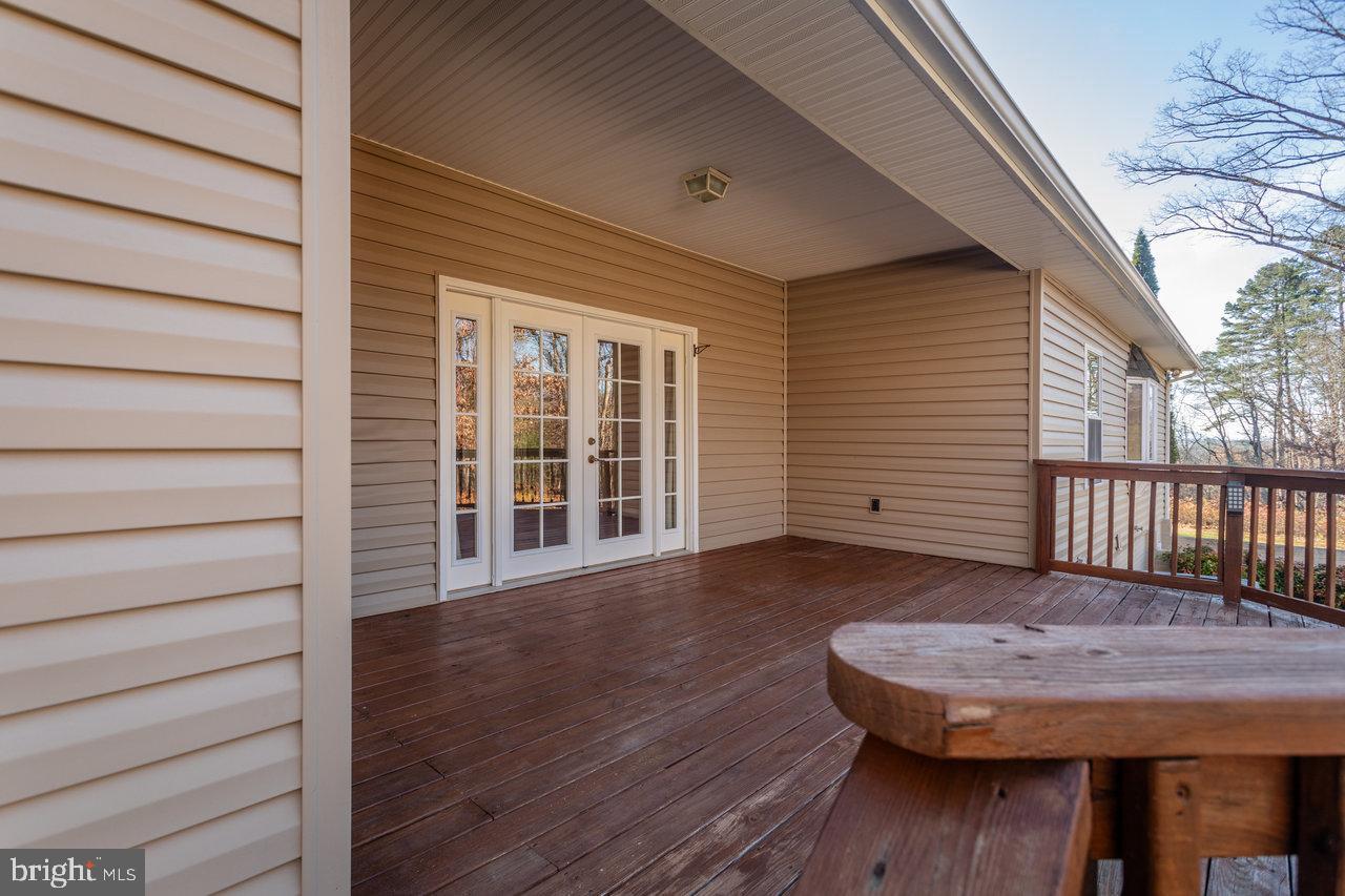 987 RIVERSIDE DR, LURAY, Virginia 22835, 3 Bedrooms Bedrooms, ,2 BathroomsBathrooms,Residential,For sale,987 RIVERSIDE DR,VAPA2005586 MLS # VAPA2005586