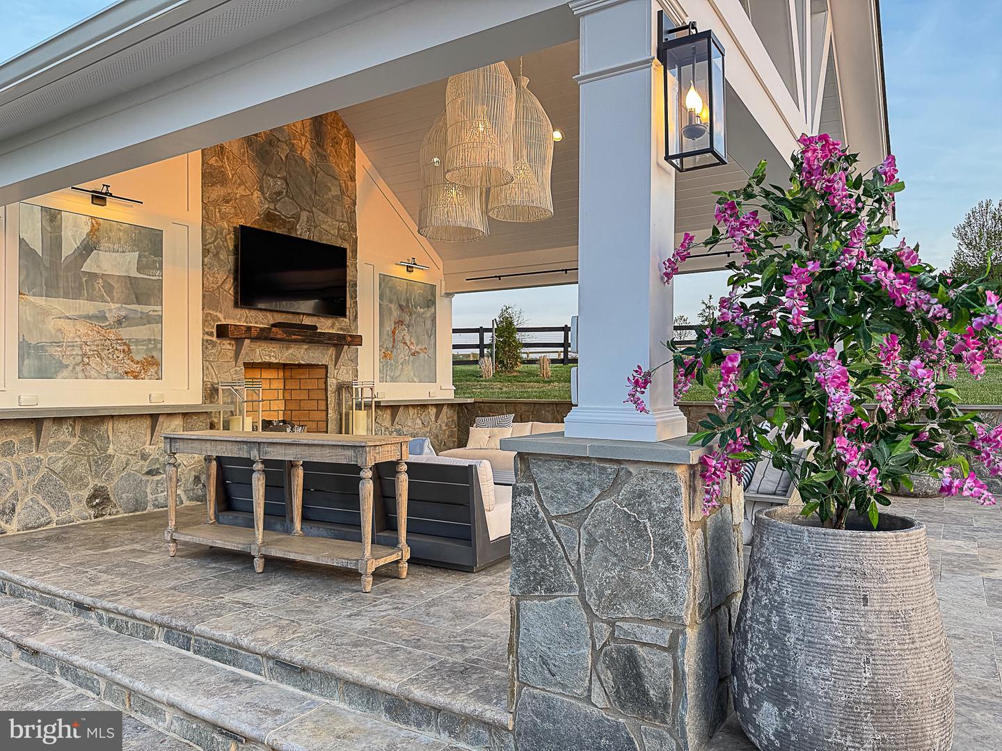 15097 BARLOW DR, WATERFORD, Virginia 20197, 5 Bedrooms Bedrooms, ,5 BathroomsBathrooms,Residential,For sale,15097 BARLOW DR,VALO2111134 MLS # VALO2111134