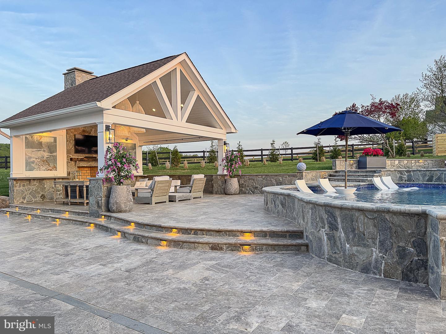 15097 BARLOW DR, WATERFORD, Virginia 20197, 5 Bedrooms Bedrooms, ,5 BathroomsBathrooms,Residential,For sale,15097 BARLOW DR,VALO2111134 MLS # VALO2111134