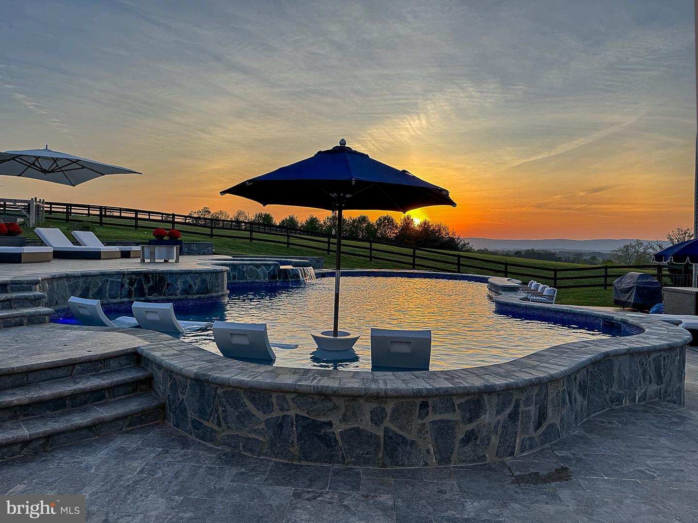 15097 BARLOW DR, WATERFORD, Virginia 20197, 5 Bedrooms Bedrooms, ,5 BathroomsBathrooms,Residential,For sale,15097 BARLOW DR,VALO2111134 MLS # VALO2111134