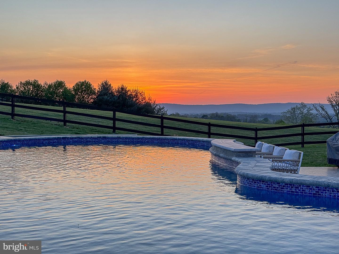 15097 BARLOW DR, WATERFORD, Virginia 20197, 5 Bedrooms Bedrooms, ,5 BathroomsBathrooms,Residential,For sale,15097 BARLOW DR,VALO2111134 MLS # VALO2111134