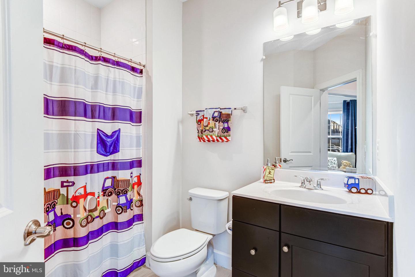 6117 CAMERONS FERRY DR, HAYMARKET, Virginia 20169, 4 Bedrooms Bedrooms, ,3 BathroomsBathrooms,Residential,For sale,6117 CAMERONS FERRY DR,VAPW2107860 MLS # VAPW2107860