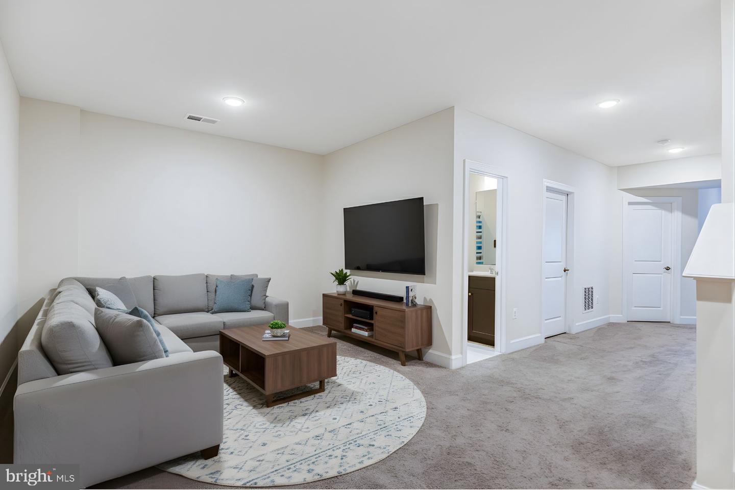 6117 CAMERONS FERRY DR, HAYMARKET, Virginia 20169, 4 Bedrooms Bedrooms, ,3 BathroomsBathrooms,Residential,For sale,6117 CAMERONS FERRY DR,VAPW2107860 MLS # VAPW2107860