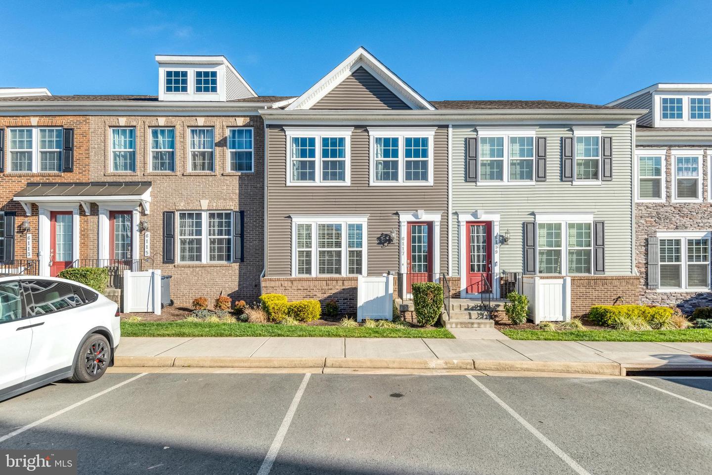 6117 CAMERONS FERRY DR, HAYMARKET, Virginia 20169, 4 Bedrooms Bedrooms, ,3 BathroomsBathrooms,Residential,For sale,6117 CAMERONS FERRY DR,VAPW2107860 MLS # VAPW2107860