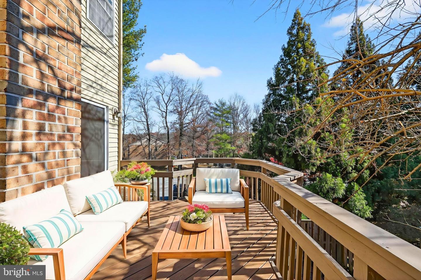 7701 SOLOMON SEAL DR, SPRINGFIELD, Virginia 22152, 3 Bedrooms Bedrooms, ,3 BathroomsBathrooms,Residential,For sale,7701 SOLOMON SEAL DR,VAFX2279706 MLS # VAFX2279706