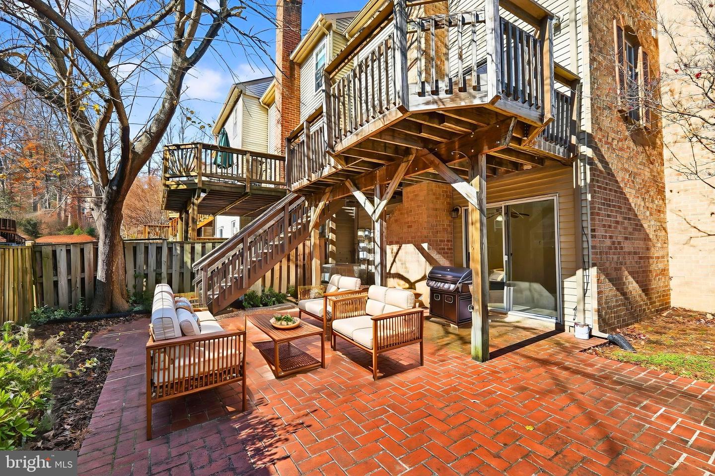 7701 SOLOMON SEAL DR, SPRINGFIELD, Virginia 22152, 3 Bedrooms Bedrooms, ,3 BathroomsBathrooms,Residential,For sale,7701 SOLOMON SEAL DR,VAFX2279706 MLS # VAFX2279706