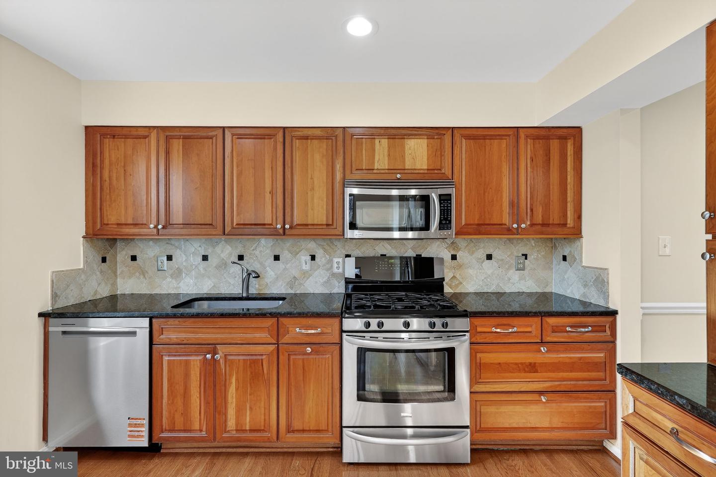 7701 SOLOMON SEAL DR, SPRINGFIELD, Virginia 22152, 3 Bedrooms Bedrooms, ,3 BathroomsBathrooms,Residential,For sale,7701 SOLOMON SEAL DR,VAFX2279706 MLS # VAFX2279706