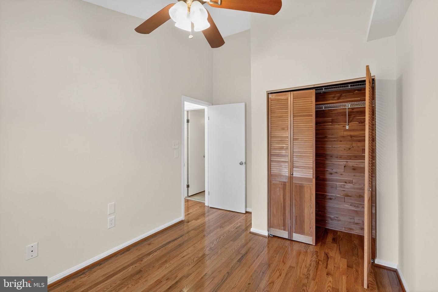 7701 SOLOMON SEAL DR, SPRINGFIELD, Virginia 22152, 3 Bedrooms Bedrooms, ,3 BathroomsBathrooms,Residential,For sale,7701 SOLOMON SEAL DR,VAFX2279706 MLS # VAFX2279706