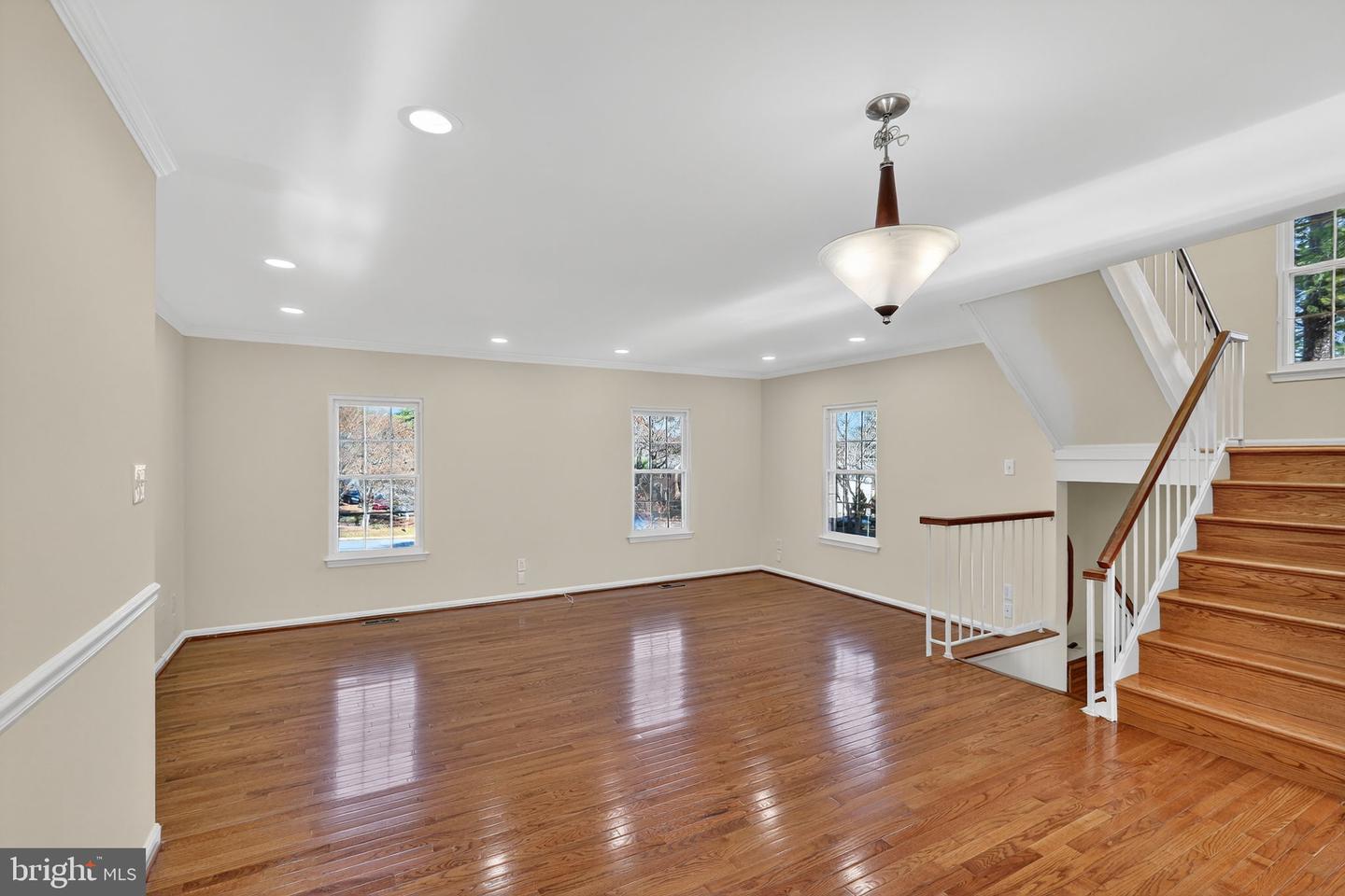 7701 SOLOMON SEAL DR, SPRINGFIELD, Virginia 22152, 3 Bedrooms Bedrooms, ,3 BathroomsBathrooms,Residential,For sale,7701 SOLOMON SEAL DR,VAFX2279706 MLS # VAFX2279706