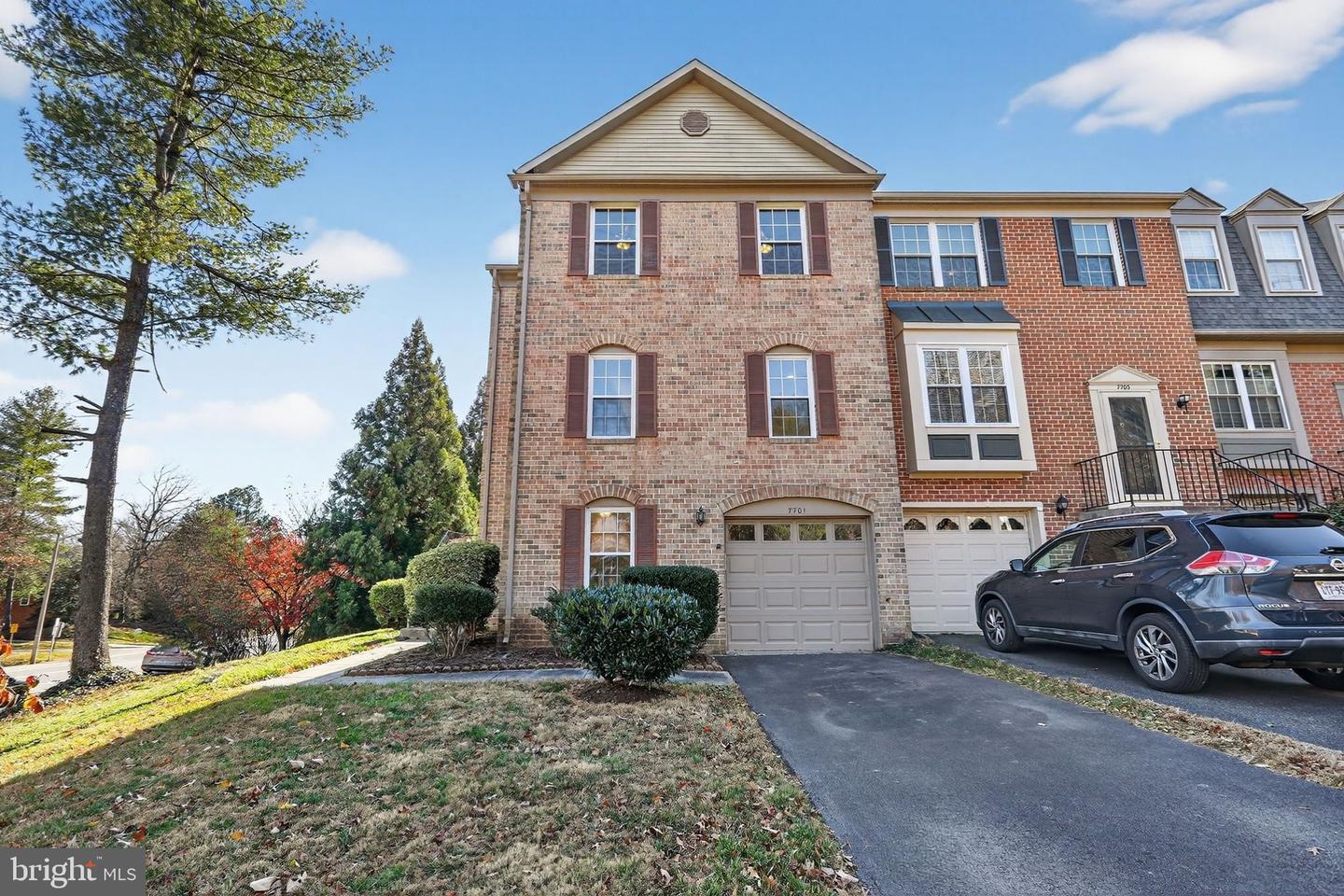 7701 SOLOMON SEAL DR, SPRINGFIELD, Virginia 22152, 3 Bedrooms Bedrooms, ,3 BathroomsBathrooms,Residential,For sale,7701 SOLOMON SEAL DR,VAFX2279706 MLS # VAFX2279706