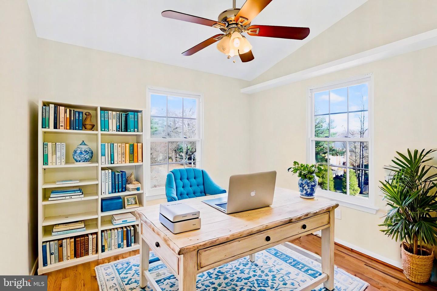 7701 SOLOMON SEAL DR, SPRINGFIELD, Virginia 22152, 3 Bedrooms Bedrooms, ,3 BathroomsBathrooms,Residential,For sale,7701 SOLOMON SEAL DR,VAFX2279706 MLS # VAFX2279706