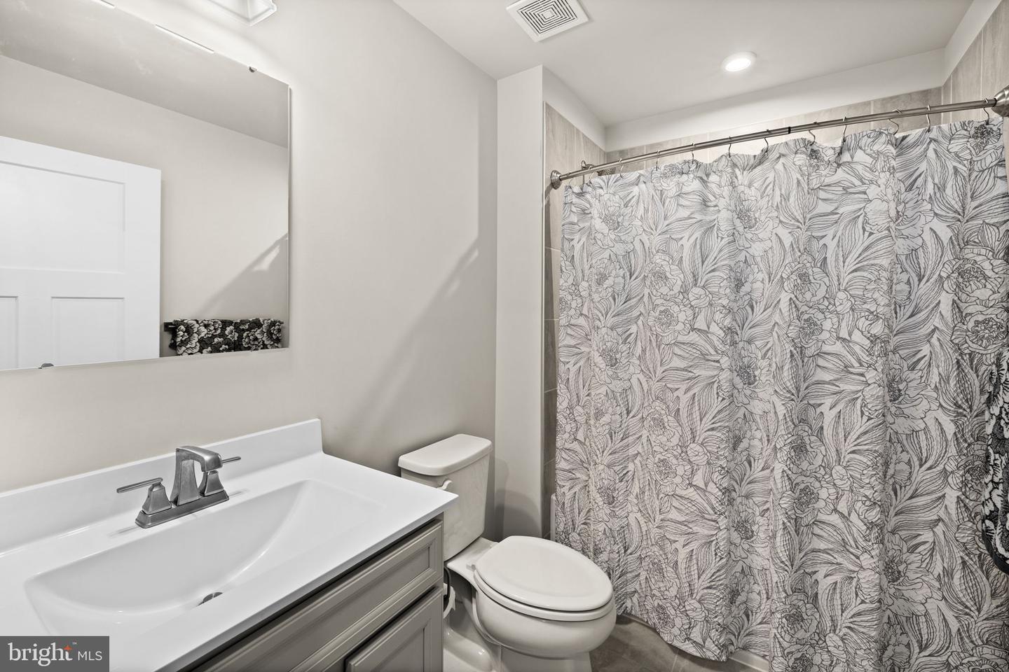 7011 HASKELL CT, FREDERICKSBURG, Virginia 22407, 4 Bedrooms Bedrooms, ,3 BathroomsBathrooms,Residential,For sale,7011 HASKELL CT,VASP2037696 MLS # VASP2037696