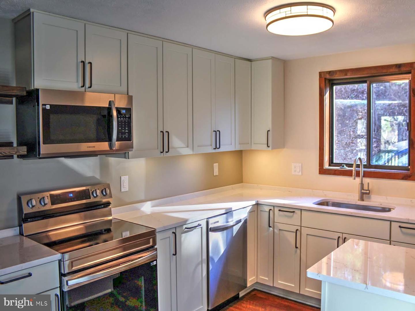 63 FAIRWAY DR, BASYE, Virginia 22810, 4 Bedrooms Bedrooms, ,3 BathroomsBathrooms,Residential,For sale,63 FAIRWAY DR,VASH2013046 MLS # VASH2013046