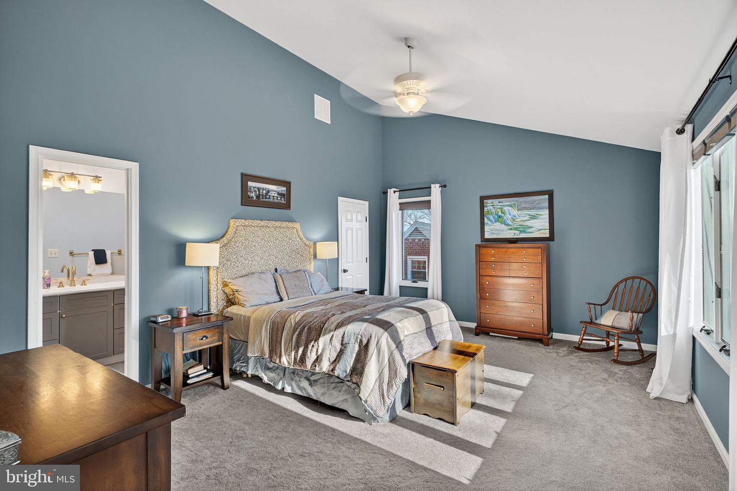 6282 15TH RD N, ARLINGTON, Virginia 22205, 6 Bedrooms Bedrooms, ,3 BathroomsBathrooms,Residential,For sale,6282 15TH RD N,VAAR2066290 MLS # VAAR2066290