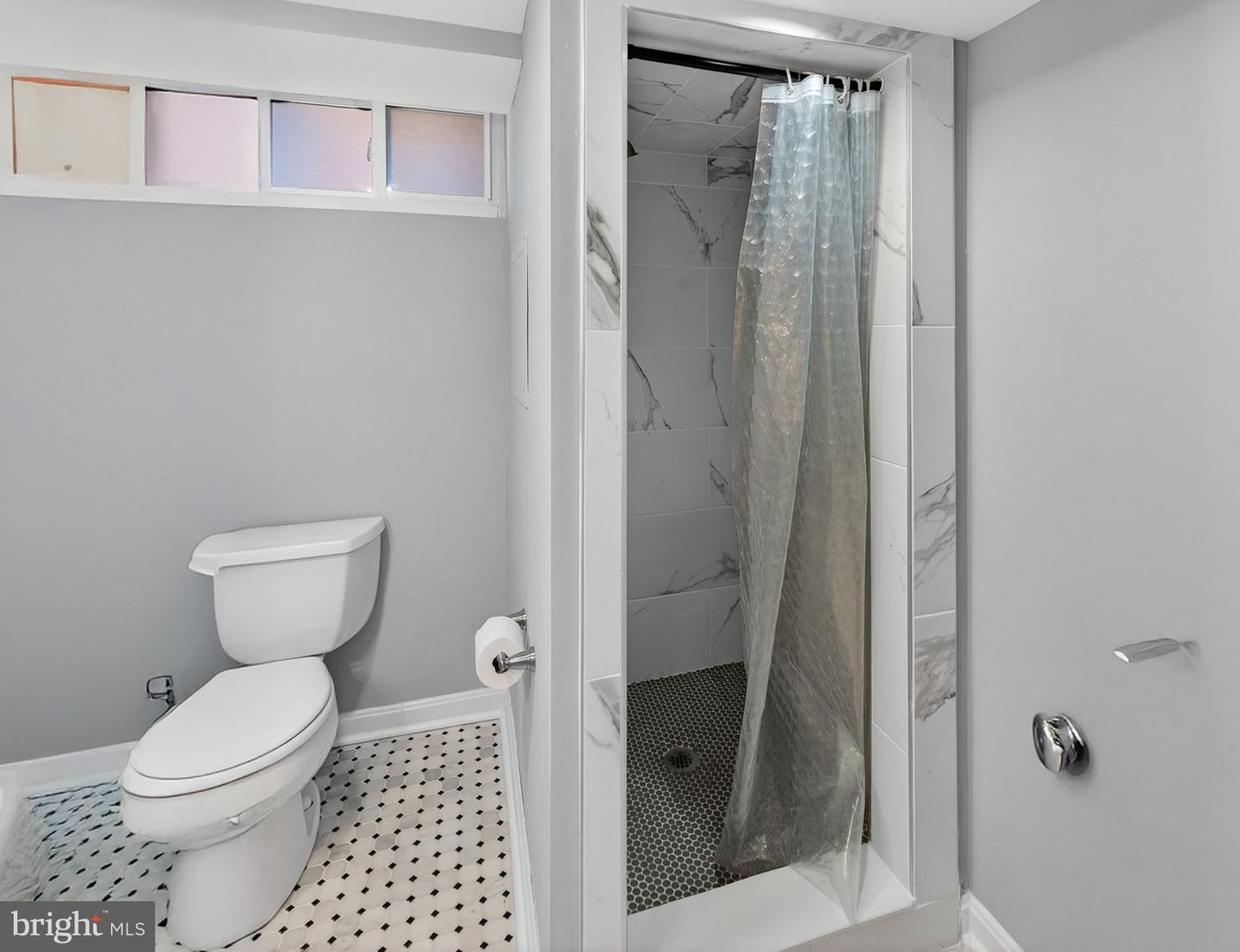 6282 15TH RD N, ARLINGTON, Virginia 22205, 6 Bedrooms Bedrooms, ,3 BathroomsBathrooms,Residential,For sale,6282 15TH RD N,VAAR2066290 MLS # VAAR2066290