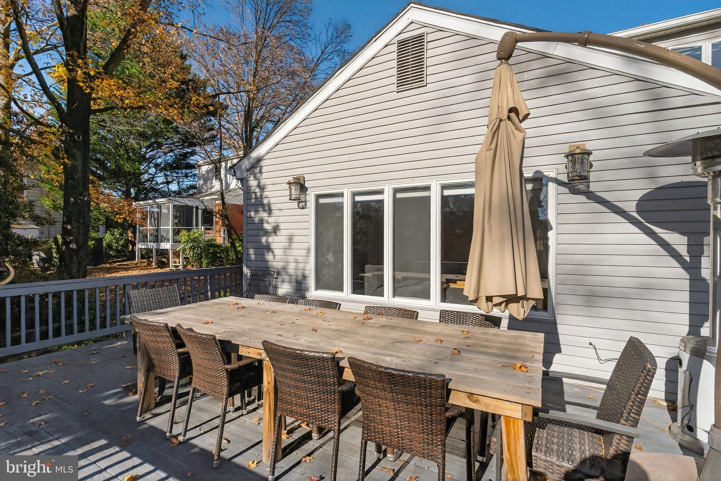 6282 15TH RD N, ARLINGTON, Virginia 22205, 6 Bedrooms Bedrooms, ,3 BathroomsBathrooms,Residential,For sale,6282 15TH RD N,VAAR2066290 MLS # VAAR2066290