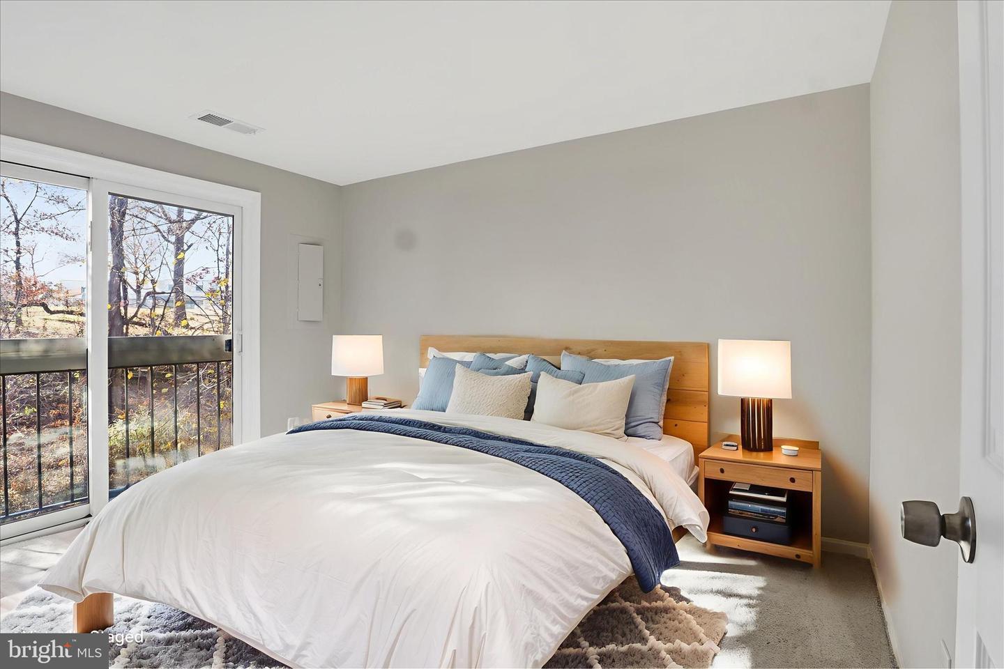 74 N BEDFORD ST #74B, ARLINGTON, Virginia 22201, 2 Bedrooms Bedrooms, ,2 BathroomsBathrooms,Residential,For sale,74 N BEDFORD ST #74B,VAAR2066300 MLS # VAAR2066300 74 N BEDFORD ST #74B, ARLINGTON, Virginia 22201, 2 Bedrooms Bedrooms, ,2 BathroomsBathrooms,Residential,For sale,74 N BEDFORD ST #74B,VAAR2066300 MLS # VAAR2066300