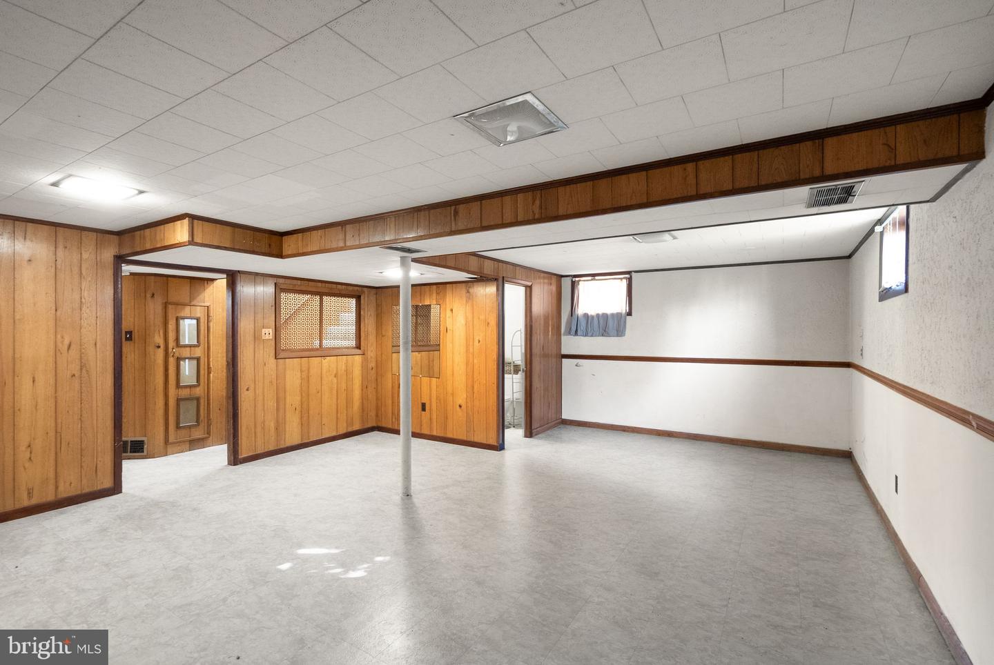 1412 PATRICK CIR SW, VIENNA, Virginia 22180, 3 Bedrooms Bedrooms, ,2 BathroomsBathrooms,Residential,For sale,1412 PATRICK CIR SW,VAFX2279998 MLS # VAFX2279998 1412 PATRICK CIR SW, VIENNA, Virginia 22180, 3 Bedrooms Bedrooms, ,2 BathroomsBathrooms,Residential,For sale,1412 PATRICK CIR SW,VAFX2279998 MLS # VAFX2279998