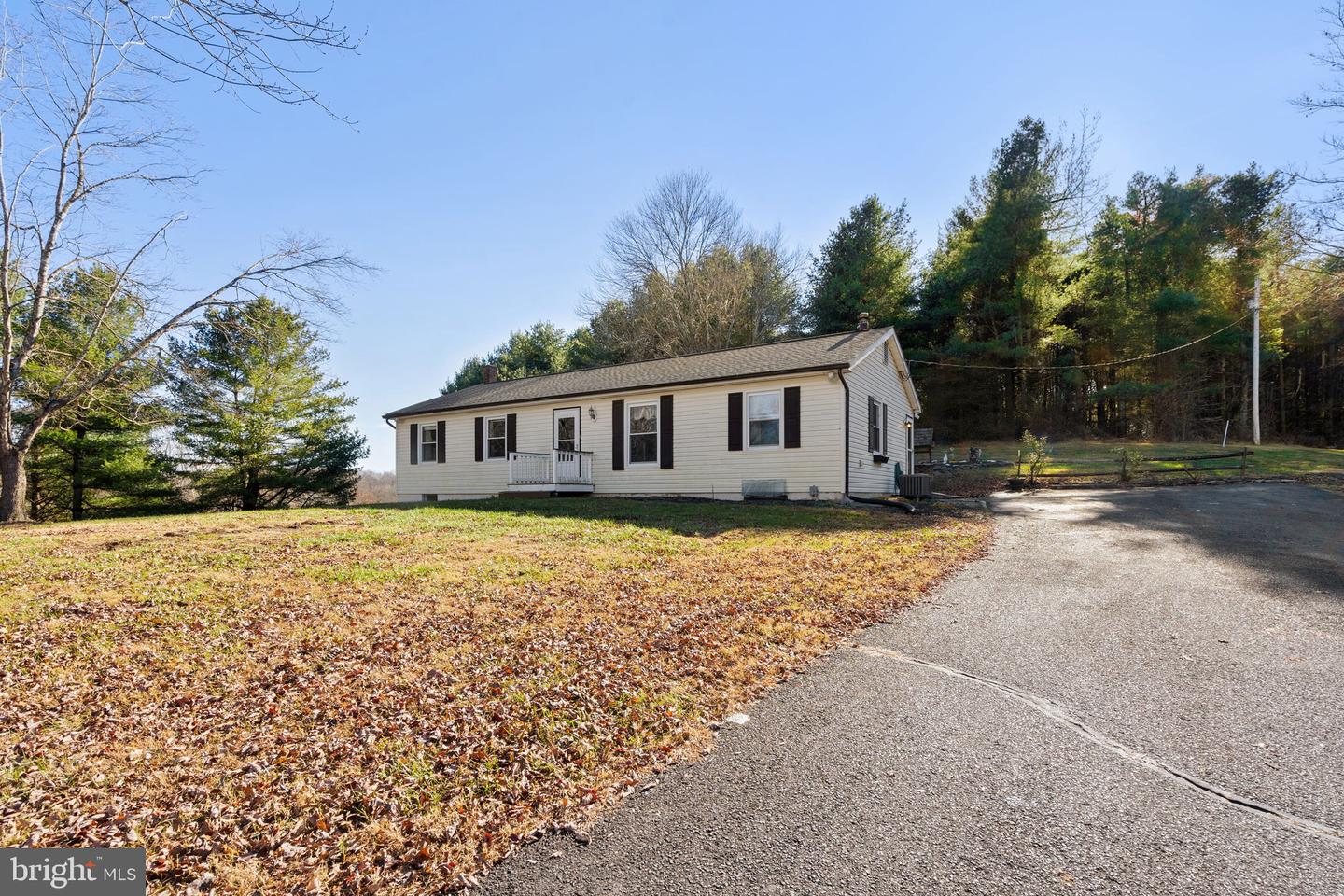 148 VIEWTOWN, AMISSVILLE, Virginia 20106, 3 Bedrooms Bedrooms, ,2 BathroomsBathrooms,Residential,For sale,148 VIEWTOWN,VARP2002414 MLS # VARP2002414