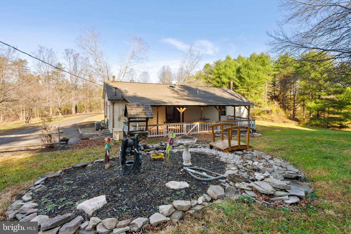 148 VIEWTOWN, AMISSVILLE, Virginia 20106, 3 Bedrooms Bedrooms, ,2 BathroomsBathrooms,Residential,For sale,148 VIEWTOWN,VARP2002414 MLS # VARP2002414