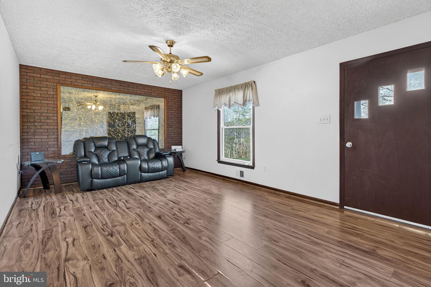 148 VIEWTOWN, AMISSVILLE, Virginia 20106, 3 Bedrooms Bedrooms, ,2 BathroomsBathrooms,Residential,For sale,148 VIEWTOWN,VARP2002414 MLS # VARP2002414