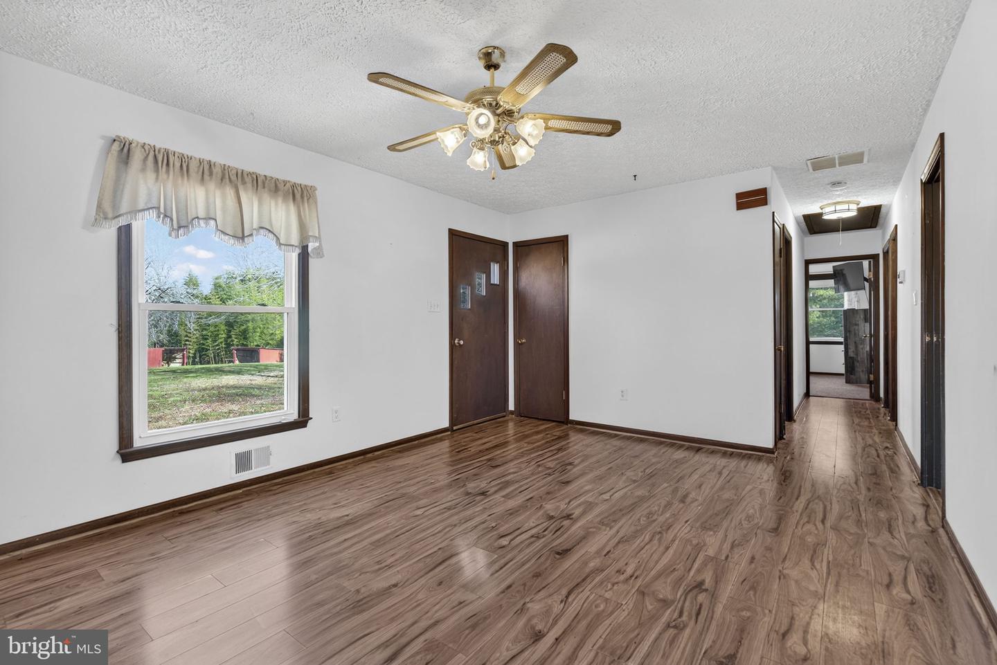 148 VIEWTOWN, AMISSVILLE, Virginia 20106, 3 Bedrooms Bedrooms, ,2 BathroomsBathrooms,Residential,For sale,148 VIEWTOWN,VARP2002414 MLS # VARP2002414