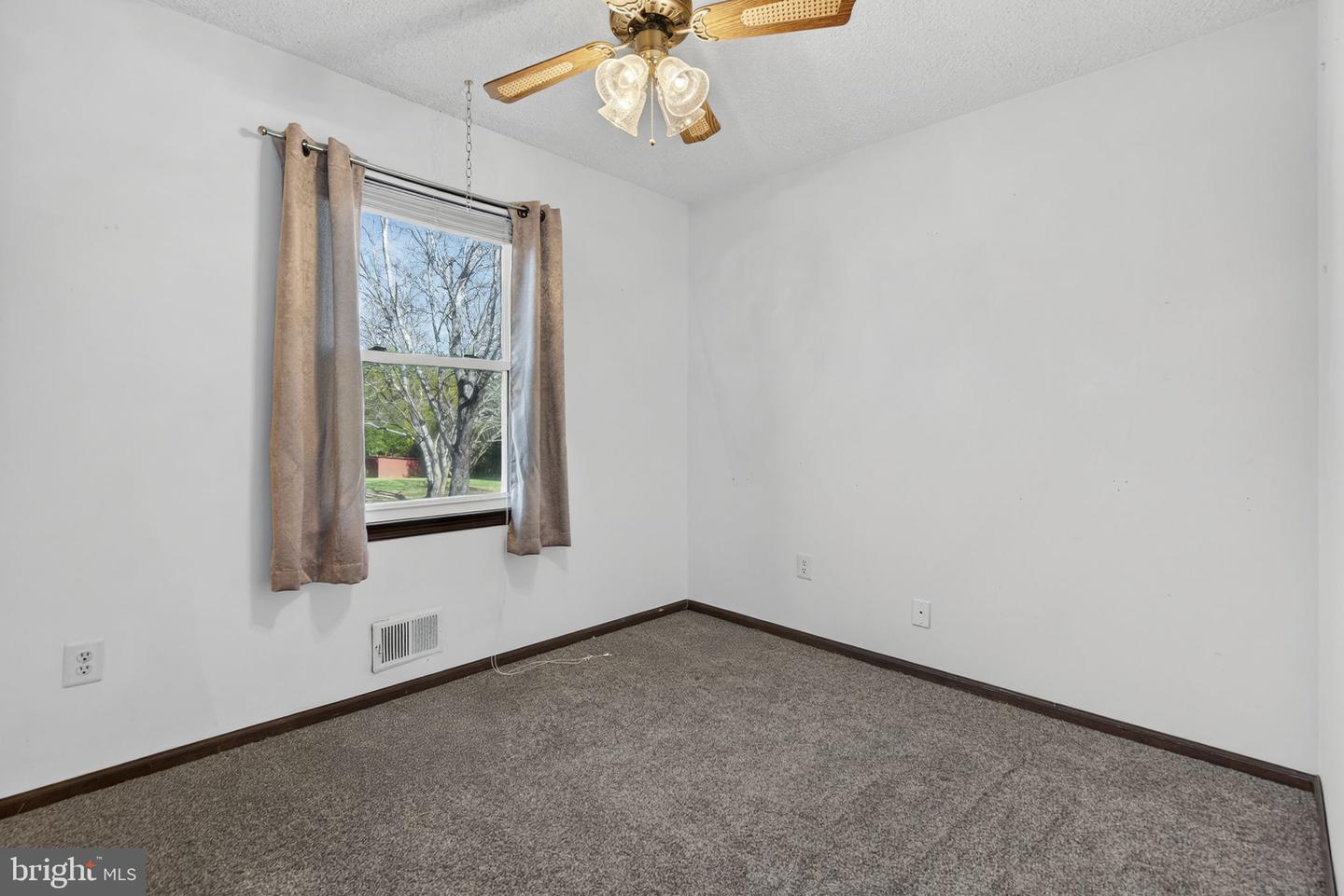 148 VIEWTOWN, AMISSVILLE, Virginia 20106, 3 Bedrooms Bedrooms, ,2 BathroomsBathrooms,Residential,For sale,148 VIEWTOWN,VARP2002414 MLS # VARP2002414