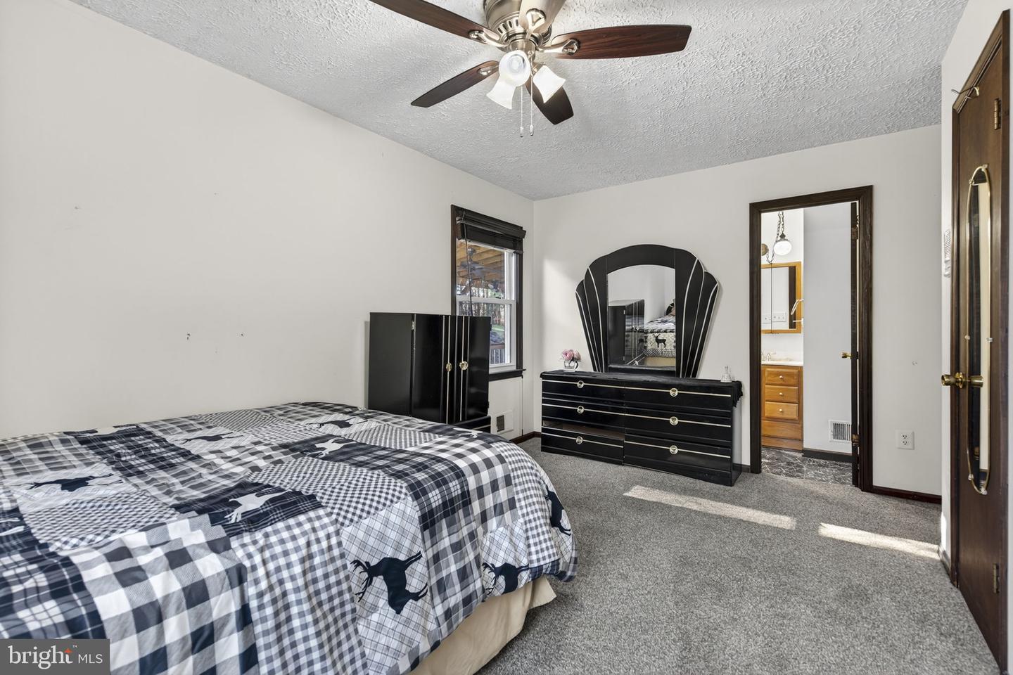 148 VIEWTOWN, AMISSVILLE, Virginia 20106, 3 Bedrooms Bedrooms, ,2 BathroomsBathrooms,Residential,For sale,148 VIEWTOWN,VARP2002414 MLS # VARP2002414