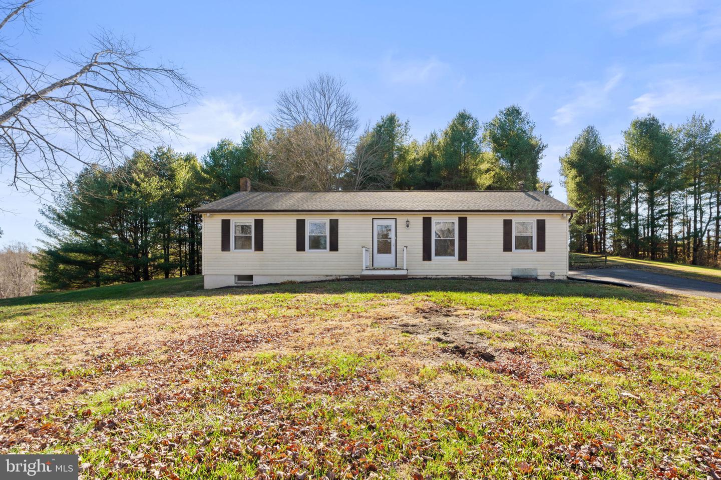 148 VIEWTOWN, AMISSVILLE, Virginia 20106, 3 Bedrooms Bedrooms, ,2 BathroomsBathrooms,Residential,For sale,148 VIEWTOWN,VARP2002414 MLS # VARP2002414