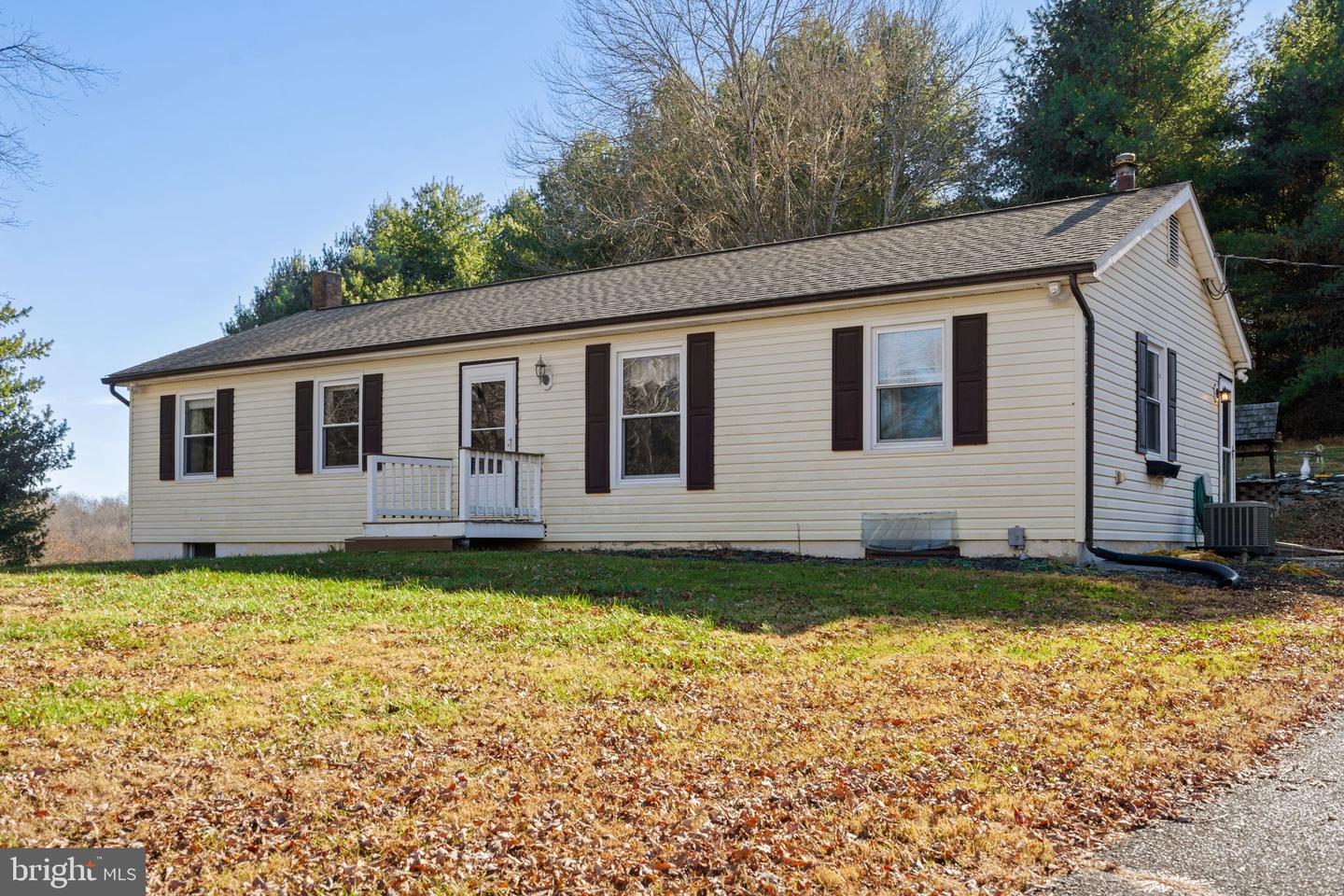 148 VIEWTOWN, AMISSVILLE, Virginia 20106, 3 Bedrooms Bedrooms, ,2 BathroomsBathrooms,Residential,For sale,148 VIEWTOWN,VARP2002414 MLS # VARP2002414