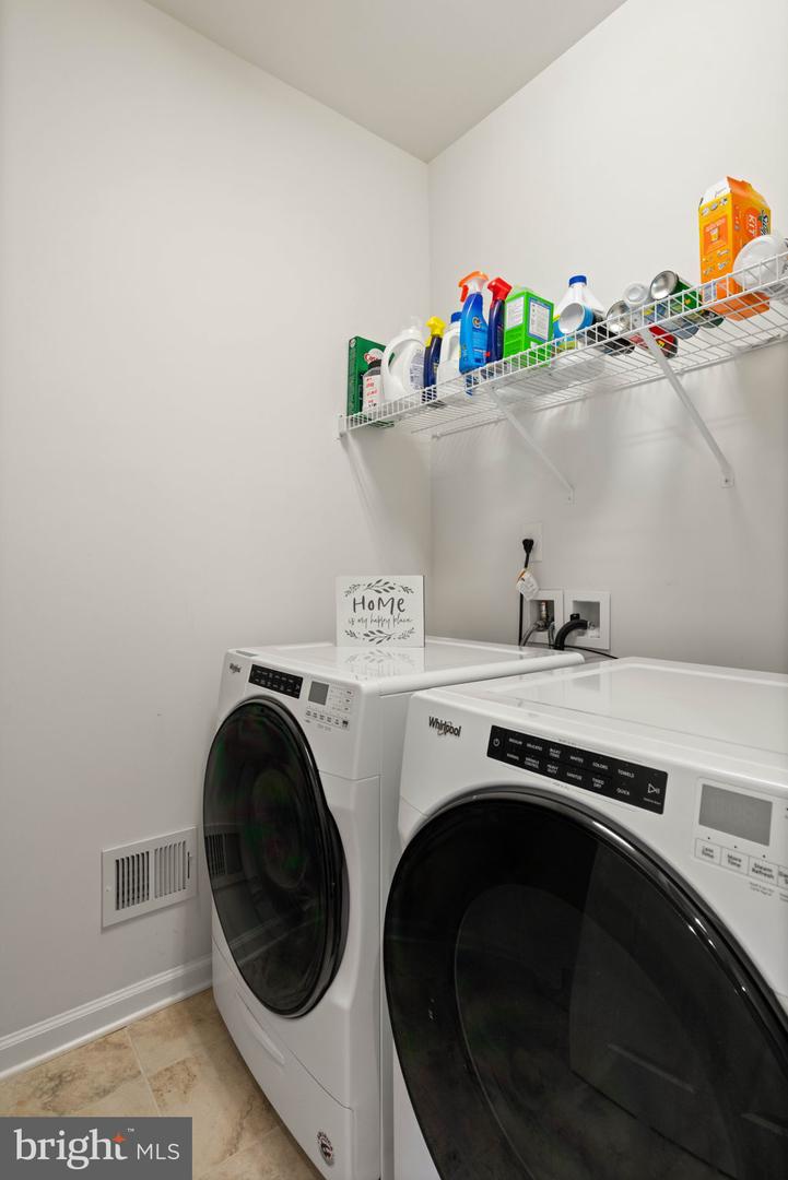 20 FENWICK DR, FREDERICKSBURG, Virginia 22406, 2 Bedrooms Bedrooms, ,2 BathroomsBathrooms,Residential,For sale,20 FENWICK DR,VAST2044388 MLS # VAST2044388