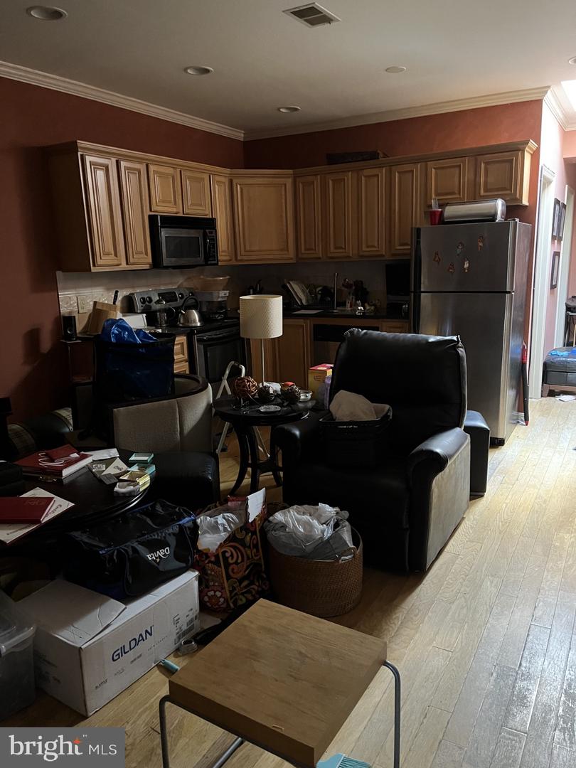 1109 PENN ST NE #4, WASHINGTON, District Of Columbia 20002, 2 Bedrooms Bedrooms, ,1 BathroomBathrooms,Residential,For sale,1109 PENN ST NE #4,DCDC2232840 MLS # DCDC2232840 1109 PENN ST NE #4, WASHINGTON, District Of Columbia 20002, 2 Bedrooms Bedrooms, ,1 BathroomBathrooms,Residential,For sale,1109 PENN ST NE #4,DCDC2232840 MLS # DCDC2232840