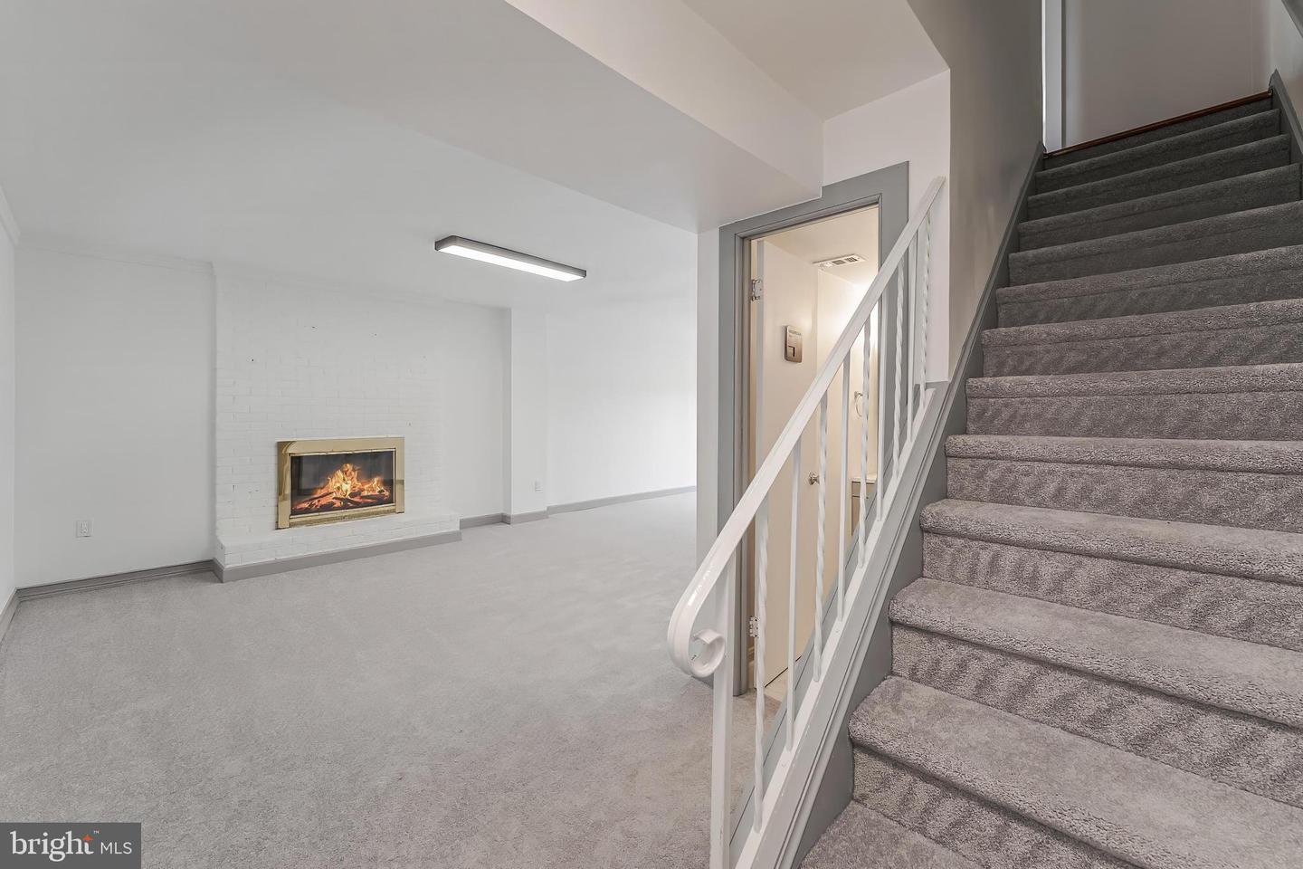 14811 PALMERSTON SQ, CENTREVILLE, Virginia 20120, 3 Bedrooms Bedrooms, ,2 BathroomsBathrooms,Residential,For sale,14811 PALMERSTON SQ,VAFX2280258 MLS # VAFX2280258 14811 PALMERSTON SQ, CENTREVILLE, Virginia 20120, 3 Bedrooms Bedrooms, ,2 BathroomsBathrooms,Residential,For sale,14811 PALMERSTON SQ,VAFX2280258 MLS # VAFX2280258