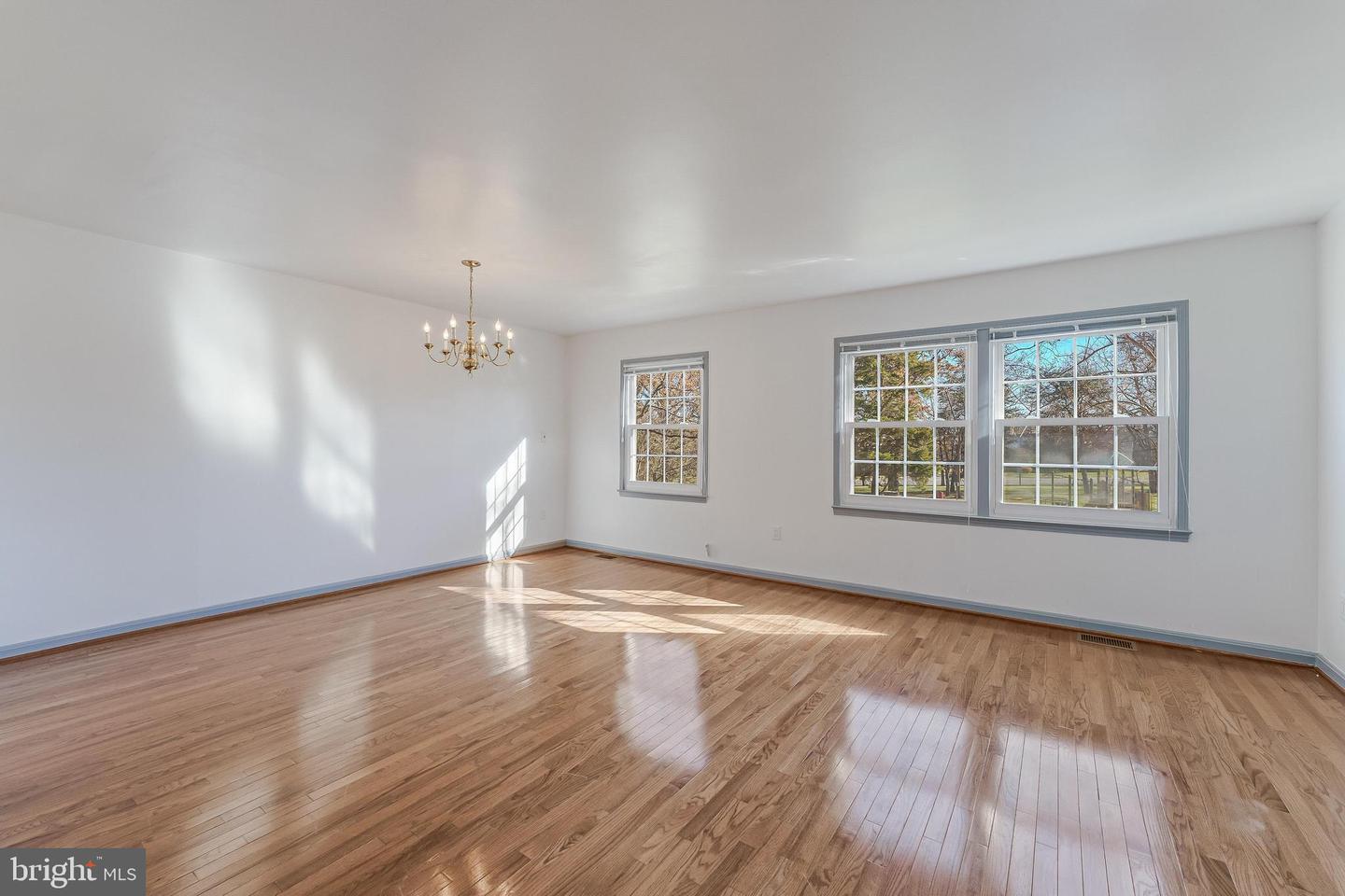 14811 PALMERSTON SQ, CENTREVILLE, Virginia 20120, 3 Bedrooms Bedrooms, ,2 BathroomsBathrooms,Residential,For sale,14811 PALMERSTON SQ,VAFX2280258 MLS # VAFX2280258 14811 PALMERSTON SQ, CENTREVILLE, Virginia 20120, 3 Bedrooms Bedrooms, ,2 BathroomsBathrooms,Residential,For sale,14811 PALMERSTON SQ,VAFX2280258 MLS # VAFX2280258