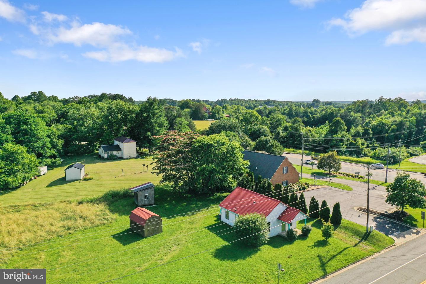 1600 MILNWOOD RD, FARMVILLE, Virginia 23901, 3 Bedrooms Bedrooms, 5 Rooms Rooms,1 BathroomBathrooms,Residential,For sale,1600 MILNWOOD RD,VAPE2000114 MLS # VAPE2000114 1600 MILNWOOD RD, FARMVILLE, Virginia 23901, 3 Bedrooms Bedrooms, 5 Rooms Rooms,1 BathroomBathrooms,Residential,For sale,1600 MILNWOOD RD,VAPE2000114 MLS # VAPE2000114