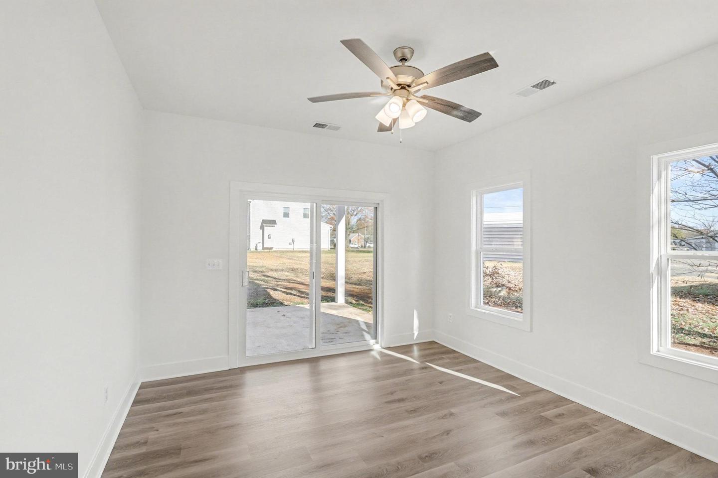 277 WHITE OAK RD, FREDERICKSBURG, Virginia 22405, 3 Bedrooms Bedrooms, ,2 BathroomsBathrooms,Residential,For sale,277 WHITE OAK RD,VAST2044418 MLS # VAST2044418