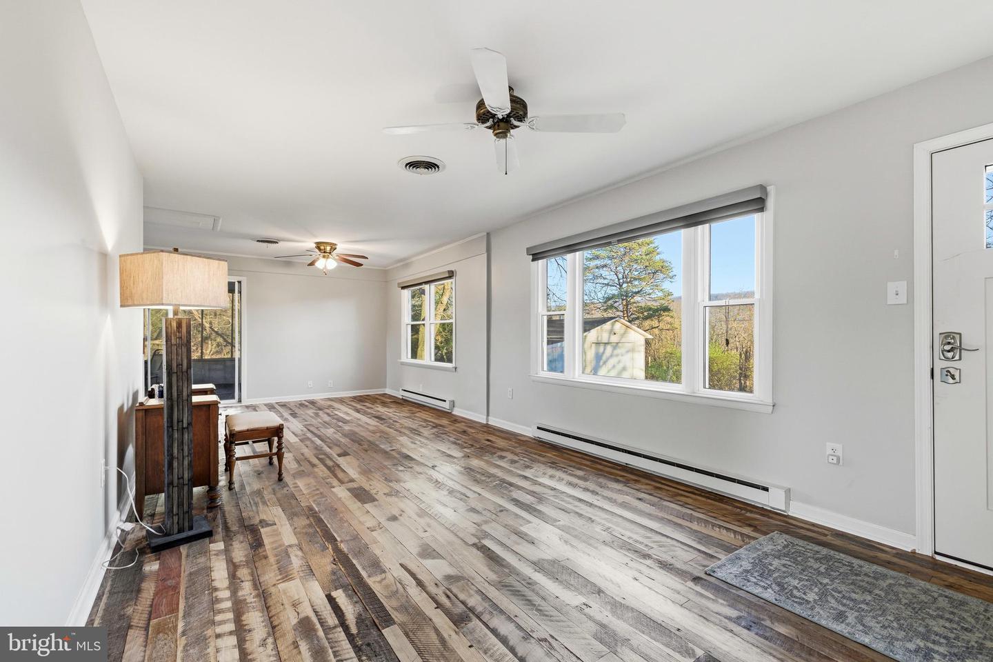 539 LUPTON RD, WOODSTOCK, Virginia 22664, 2 Bedrooms Bedrooms, ,1 BathroomBathrooms,Residential,For sale,539 LUPTON RD,VASH2013104 MLS # VASH2013104