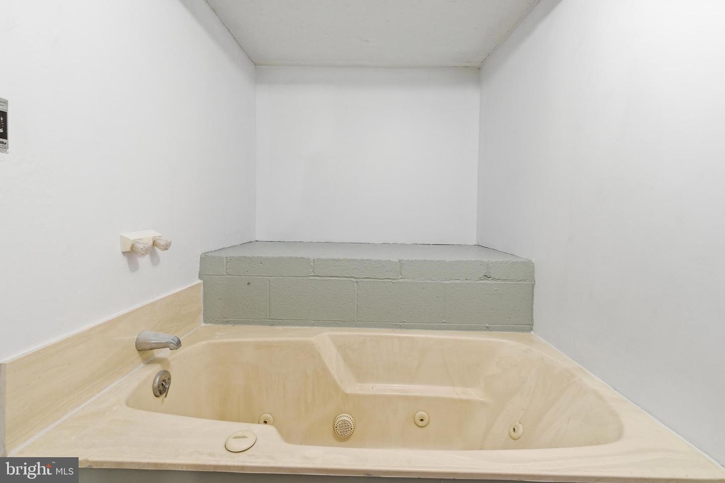 539 LUPTON RD, WOODSTOCK, Virginia 22664, 2 Bedrooms Bedrooms, ,1 BathroomBathrooms,Residential,For sale,539 LUPTON RD,VASH2013104 MLS # VASH2013104