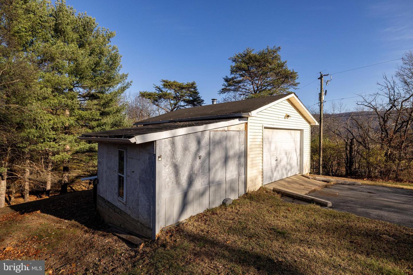 539 LUPTON RD, WOODSTOCK, Virginia 22664, 2 Bedrooms Bedrooms, ,1 BathroomBathrooms,Residential,For sale,539 LUPTON RD,VASH2013104 MLS # VASH2013104