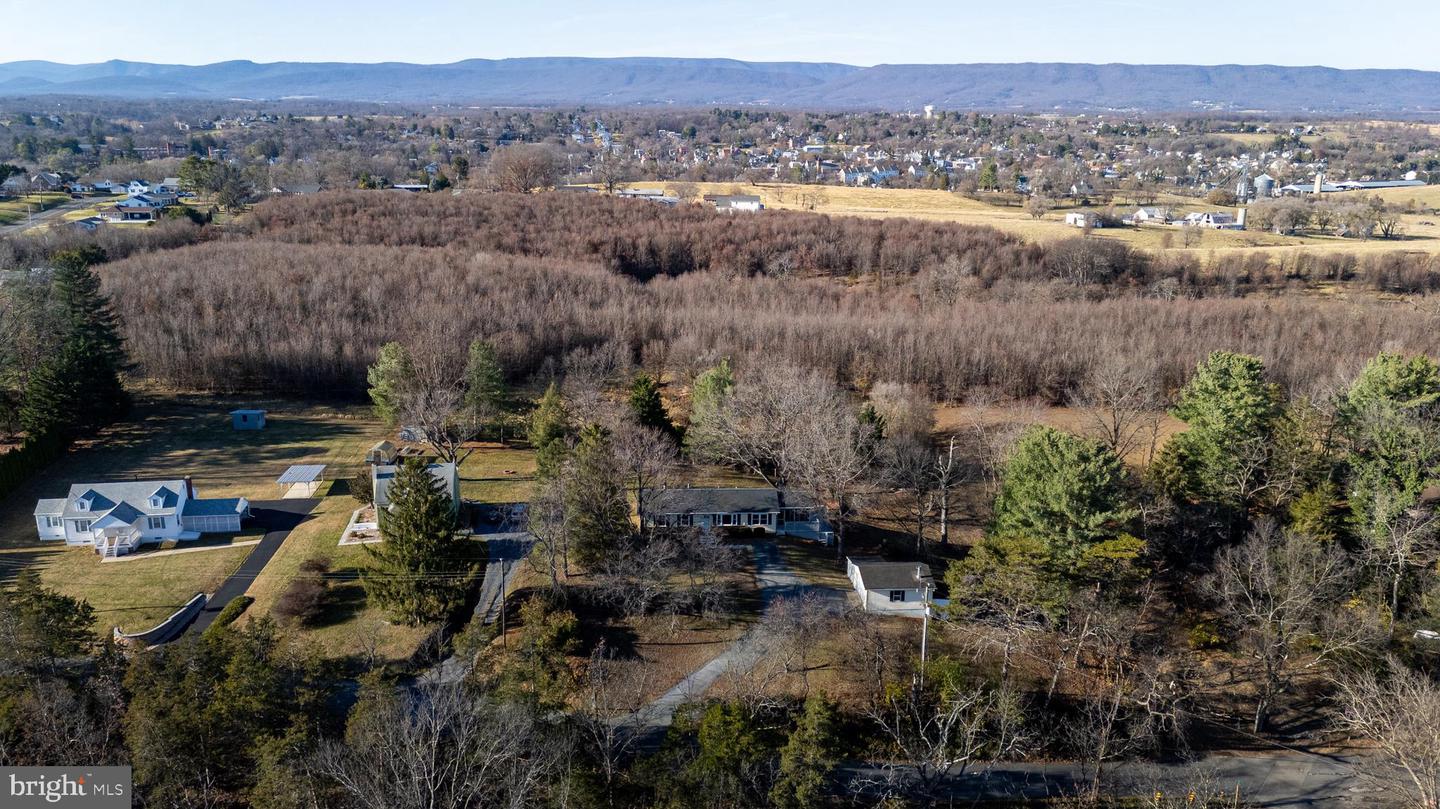 539 LUPTON RD, WOODSTOCK, Virginia 22664, 2 Bedrooms Bedrooms, ,1 BathroomBathrooms,Residential,For sale,539 LUPTON RD,VASH2013104 MLS # VASH2013104
