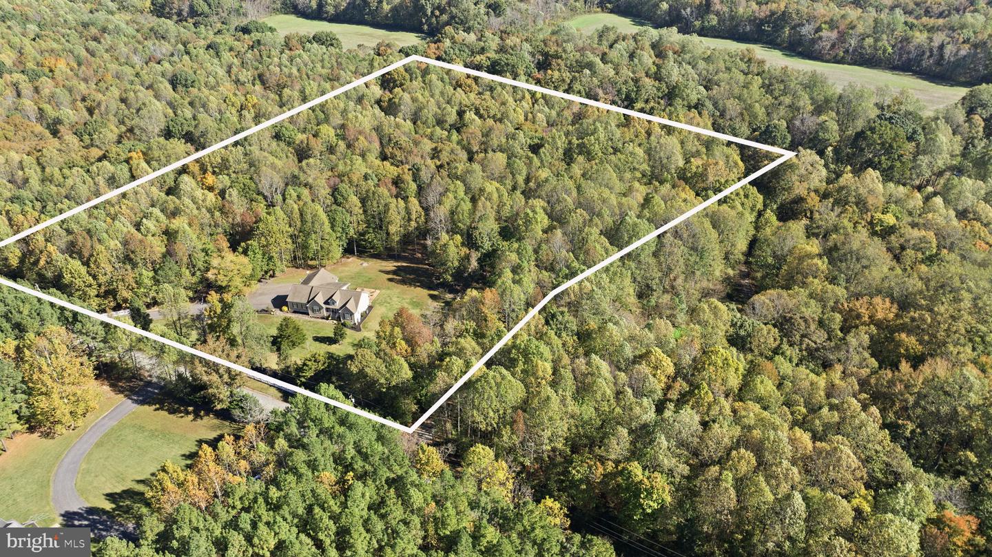 16725 BALD EAGLE DR, KING GEORGE, Virginia 22485, 4 Bedrooms Bedrooms, ,4 BathroomsBathrooms,Residential,For sale,16725 BALD EAGLE DR,VAKG2007312 MLS # VAKG2007312