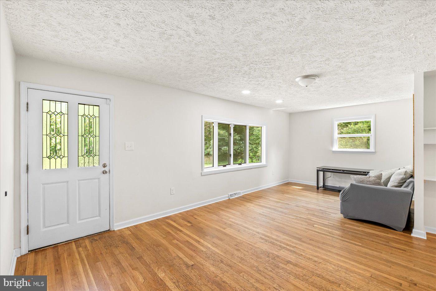 64 PEACH TREE LN, FREDERICKSBURG, Virginia 22406, 4 Bedrooms Bedrooms, ,2 BathroomsBathrooms,Residential,For sale,64 PEACH TREE LN,VAST2044430 MLS # VAST2044430