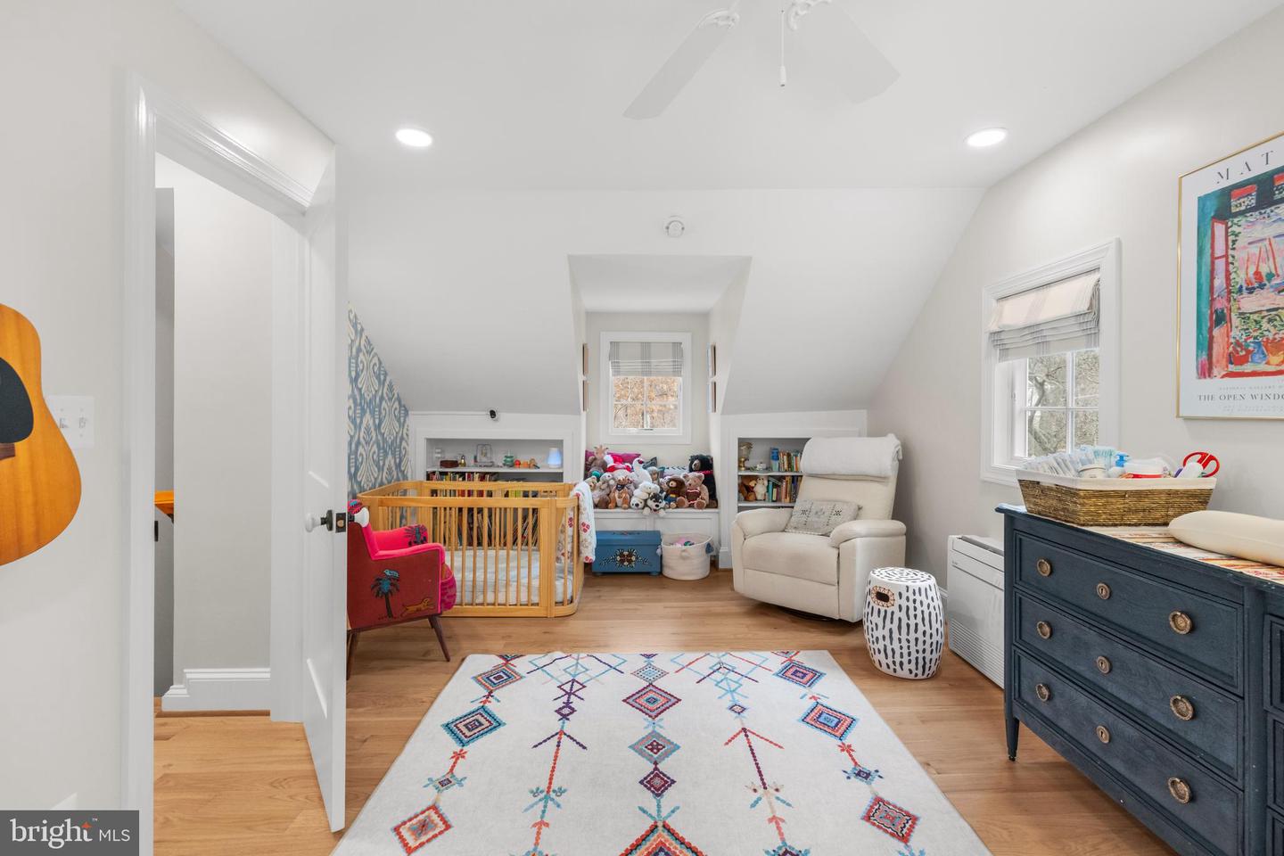 4004 ESTABROOK DR, ANNANDALE, Virginia 22003, 4 Bedrooms Bedrooms, ,3 BathroomsBathrooms,Residential,For sale,4004 ESTABROOK DR,VAFX2280442 MLS # VAFX2280442 4004 ESTABROOK DR, ANNANDALE, Virginia 22003, 4 Bedrooms Bedrooms, ,3 BathroomsBathrooms,Residential,For sale,4004 ESTABROOK DR,VAFX2280442 MLS # VAFX2280442