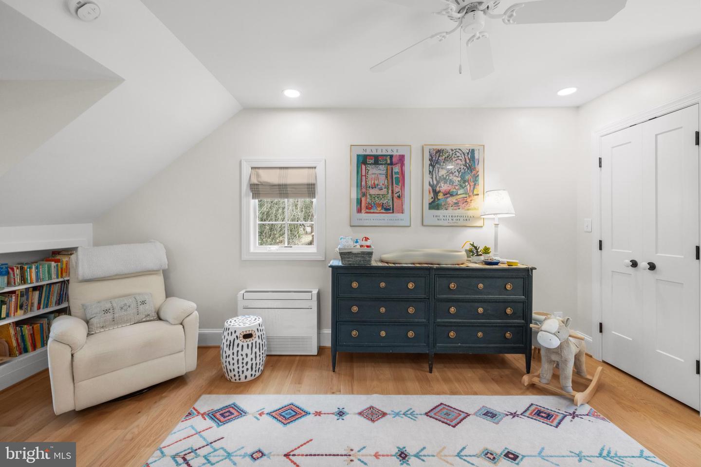 4004 ESTABROOK DR, ANNANDALE, Virginia 22003, 4 Bedrooms Bedrooms, ,3 BathroomsBathrooms,Residential,For sale,4004 ESTABROOK DR,VAFX2280442 MLS # VAFX2280442 4004 ESTABROOK DR, ANNANDALE, Virginia 22003, 4 Bedrooms Bedrooms, ,3 BathroomsBathrooms,Residential,For sale,4004 ESTABROOK DR,VAFX2280442 MLS # VAFX2280442