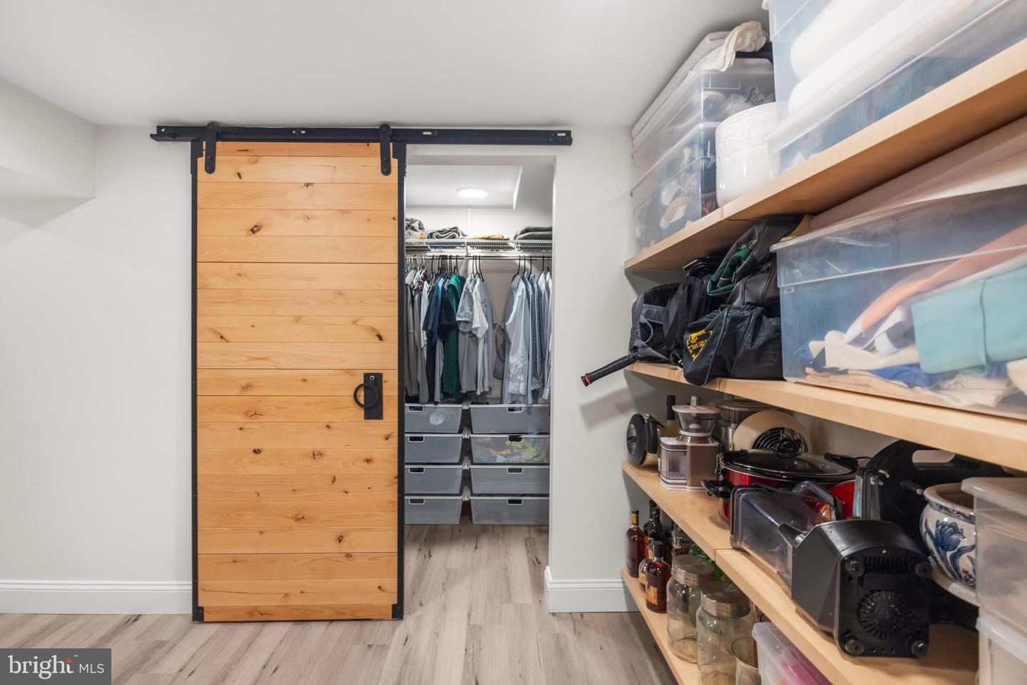 4004 ESTABROOK DR, ANNANDALE, Virginia 22003, 4 Bedrooms Bedrooms, ,3 BathroomsBathrooms,Residential,For sale,4004 ESTABROOK DR,VAFX2280442 MLS # VAFX2280442 4004 ESTABROOK DR, ANNANDALE, Virginia 22003, 4 Bedrooms Bedrooms, ,3 BathroomsBathrooms,Residential,For sale,4004 ESTABROOK DR,VAFX2280442 MLS # VAFX2280442