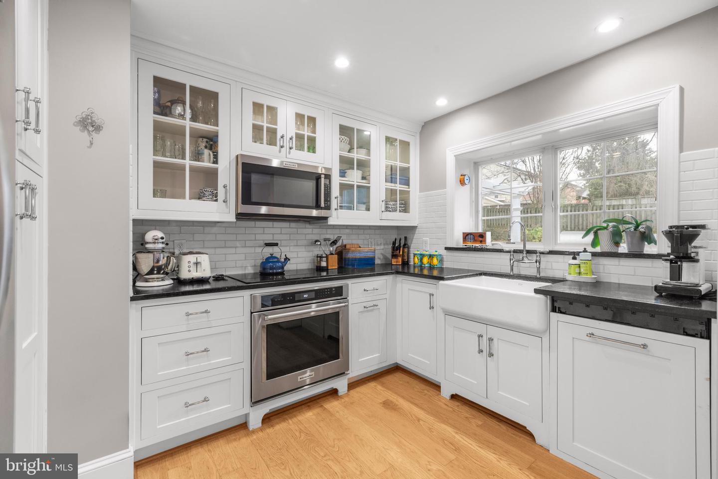 4004 ESTABROOK DR, ANNANDALE, Virginia 22003, 4 Bedrooms Bedrooms, ,3 BathroomsBathrooms,Residential,For sale,4004 ESTABROOK DR,VAFX2280442 MLS # VAFX2280442 4004 ESTABROOK DR, ANNANDALE, Virginia 22003, 4 Bedrooms Bedrooms, ,3 BathroomsBathrooms,Residential,For sale,4004 ESTABROOK DR,VAFX2280442 MLS # VAFX2280442