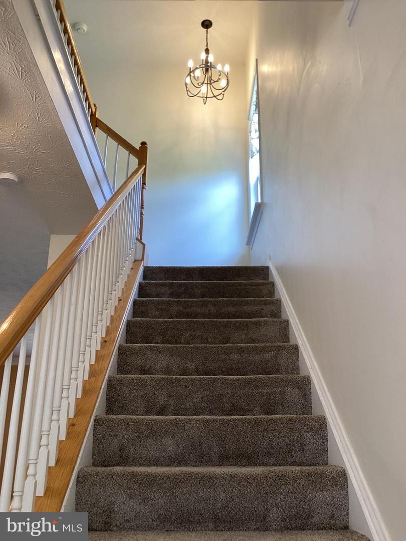 106 FOXGLOVE DR, WINCHESTER, Virginia 22602, 3 Bedrooms Bedrooms, 11 Rooms Rooms,3 BathroomsBathrooms,Residential,For sale,106 FOXGLOVE DR,VAFV2036626 MLS # VAFV2036626