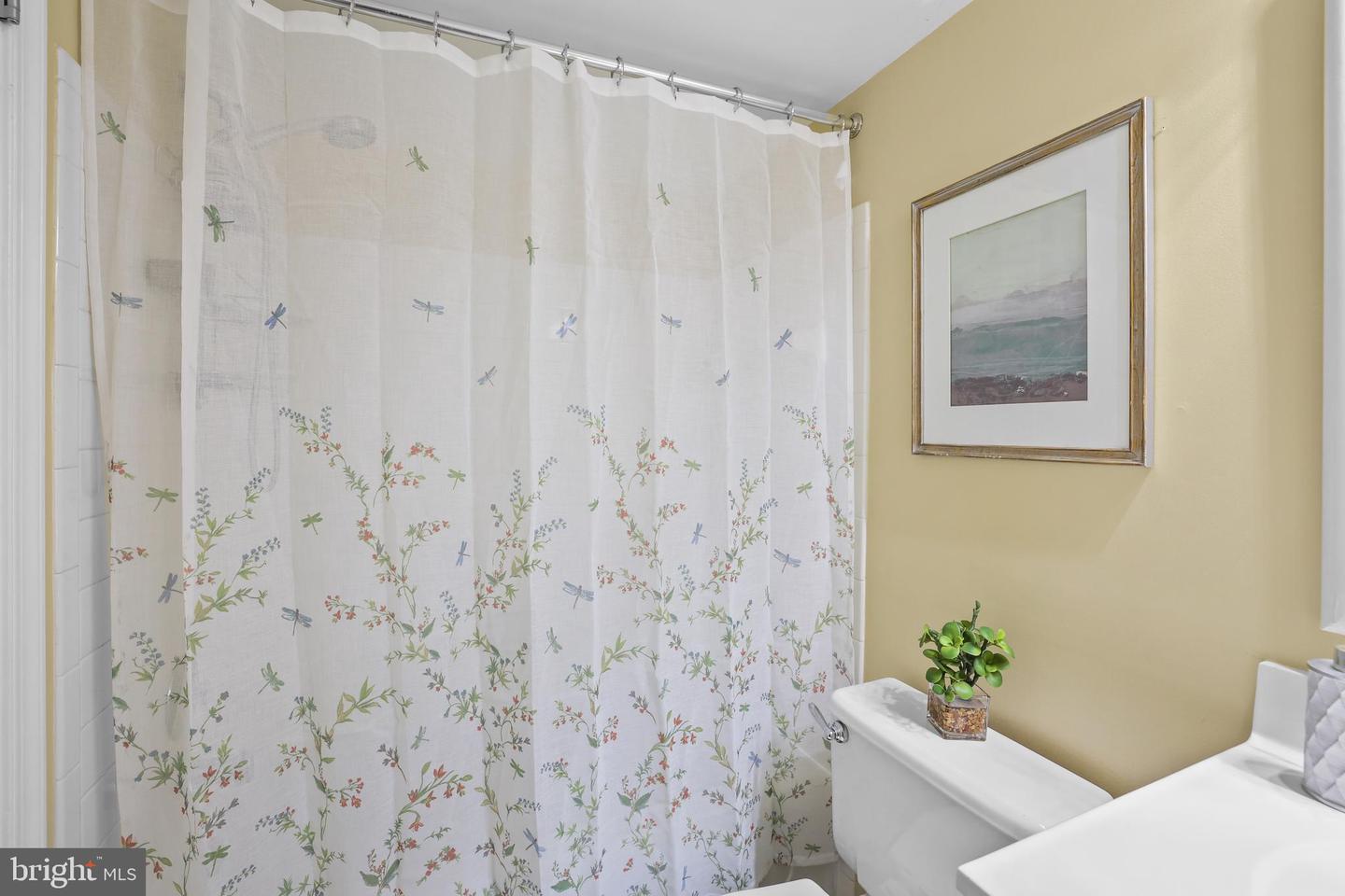 7748 NEW PROVIDENCE DR #85, FALLS CHURCH, Virginia 22042, 1 Bedroom Bedrooms, ,1 BathroomBathrooms,Residential,For sale,7748 NEW PROVIDENCE DR #85,VAFX2267968 MLS # VAFX2267968 7748 NEW PROVIDENCE DR #85, FALLS CHURCH, Virginia 22042, 1 Bedroom Bedrooms, ,1 BathroomBathrooms,Residential,For sale,7748 NEW PROVIDENCE DR #85,VAFX2267968 MLS # VAFX2267968